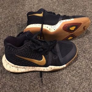 Nike “Kyrie” sneakers boys size 13c